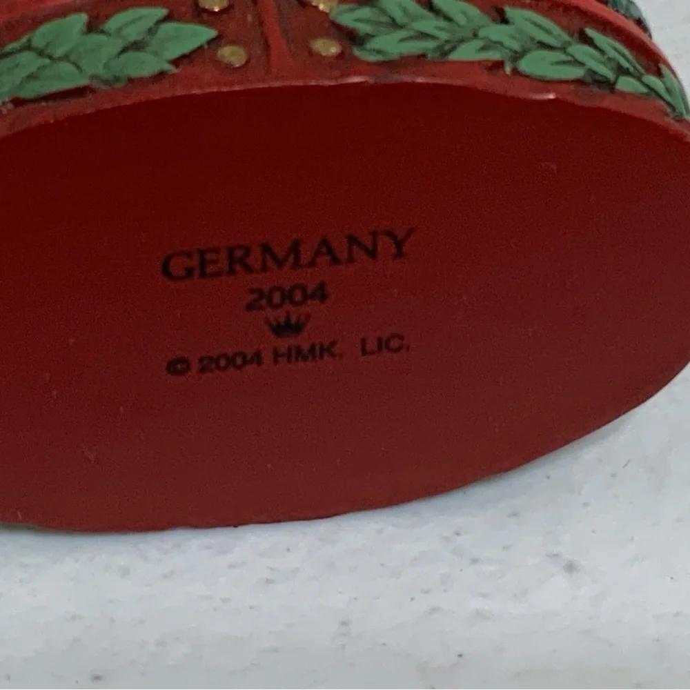 2004 Hallmark Keepsake Ornament Santa’s from Around the World GERMANY